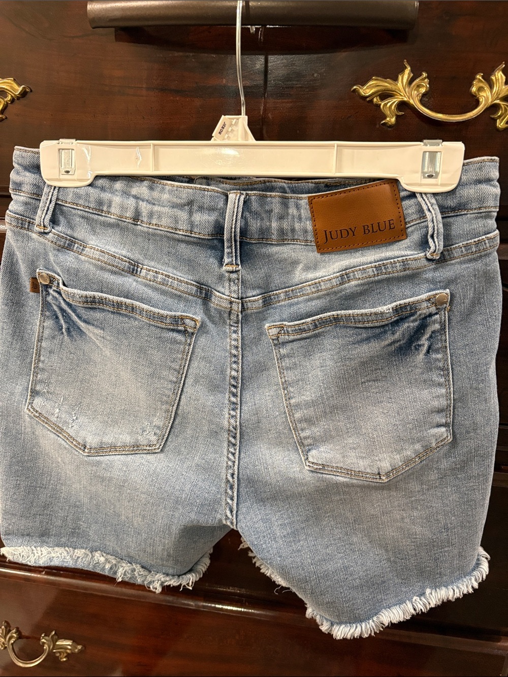 Judy Blue shorts - Picture 2 of 4